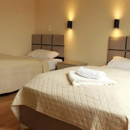 לינה וארוחת בוקר La Melis