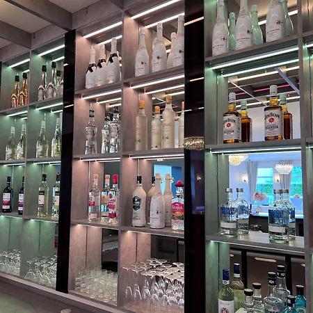 לינה וארוחת בוקר La Melis גלדרן